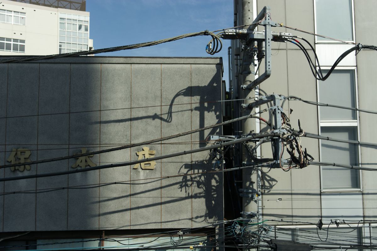 白金、4月28日2023年